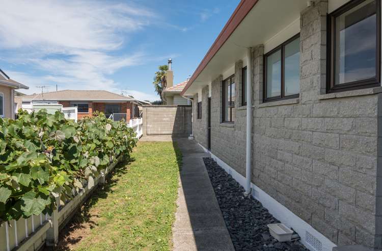 14 Maitland Avenue Stoke_14