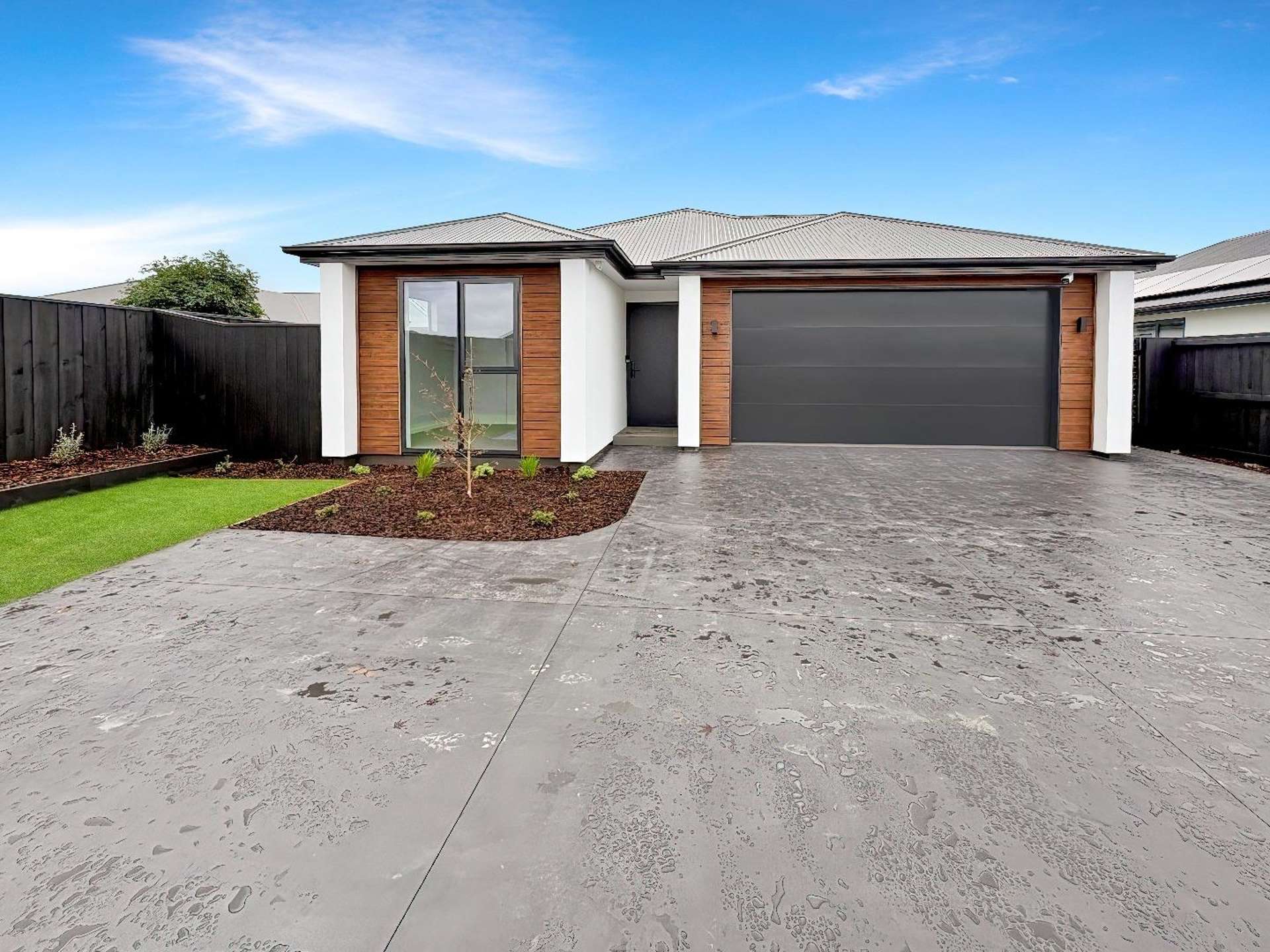 57 Ashurst Crescent 11103_0