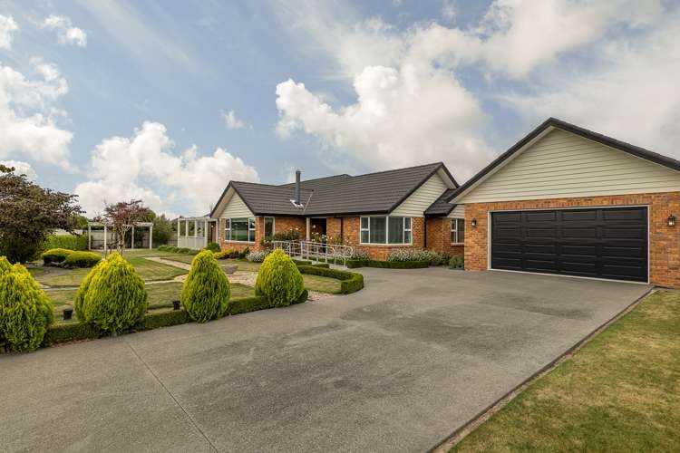 10 Dundee Close Darfield_20