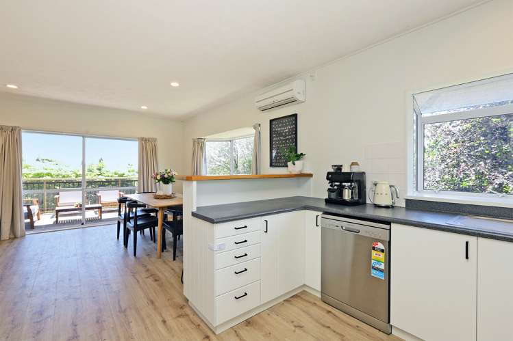 31 Busby Hill Havelock North_5