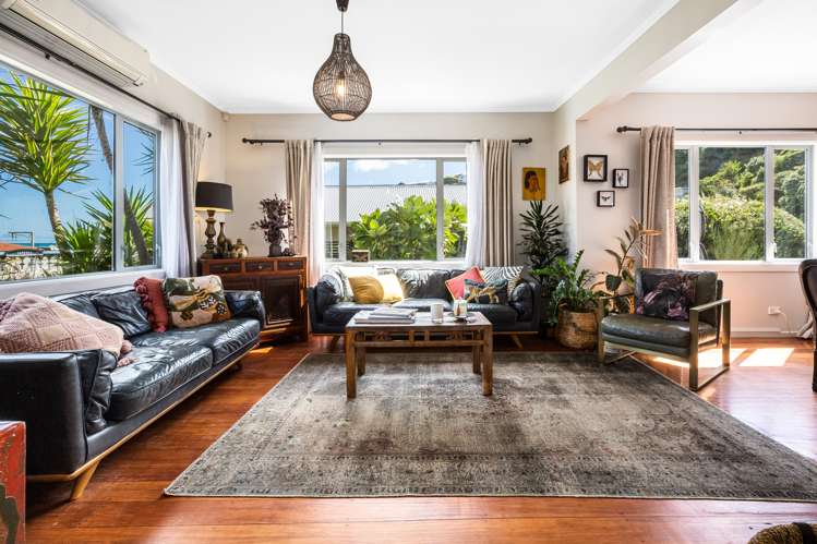 138 Mana Esplanade Paremata_10