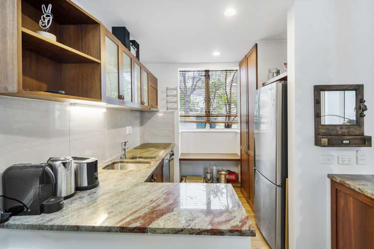 18/27 Birdwood Crescent Parnell_5