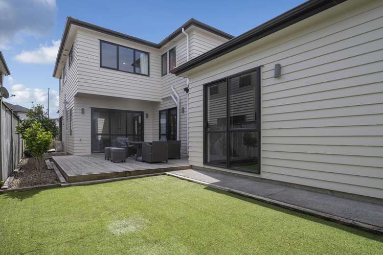25 Quattro Avenue Flat Bush_1