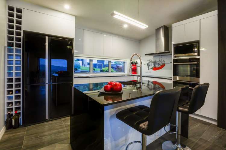 2 Madeira Close Whitby_5