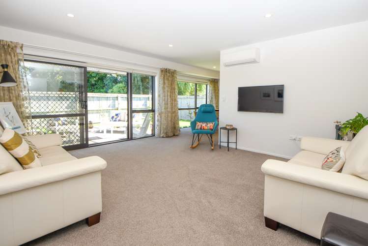 87 Ashmore Park Road Carterton_2