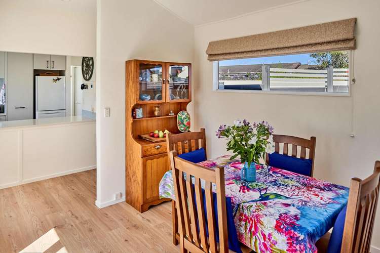 39 James Cook Drive_5