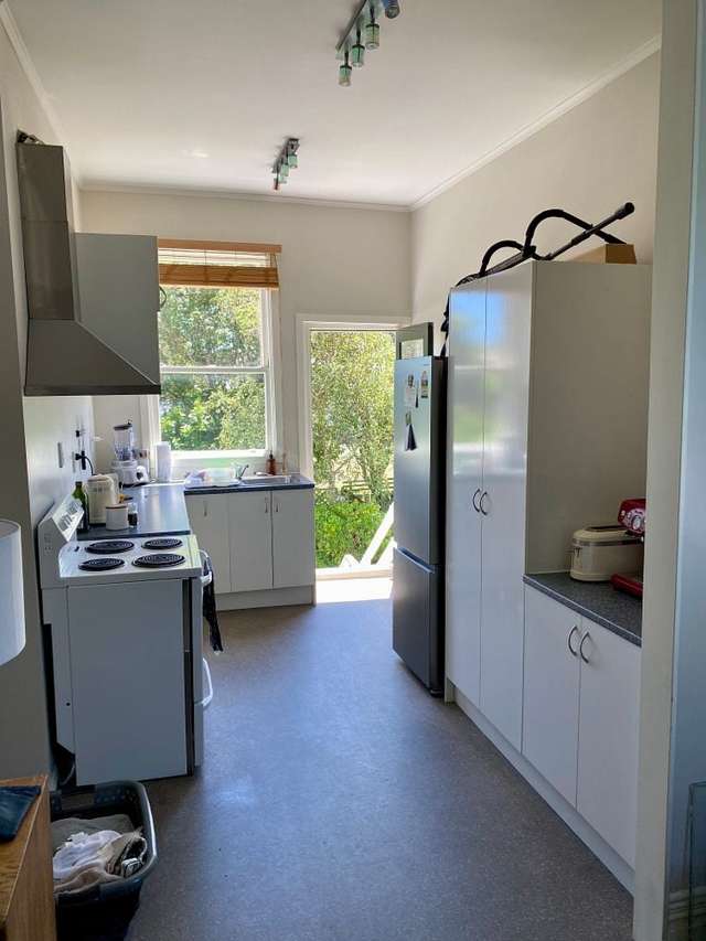 24A Te Wharepouri Street Berhampore_3