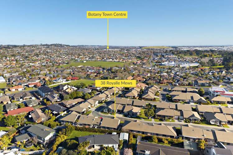 38 Royalle Mews Botany Downs_19