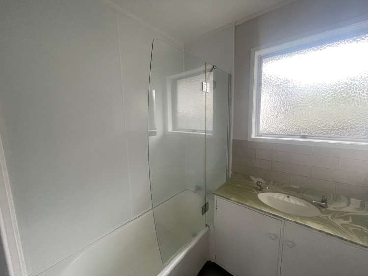 2/59 Newington Road Henderson_7
