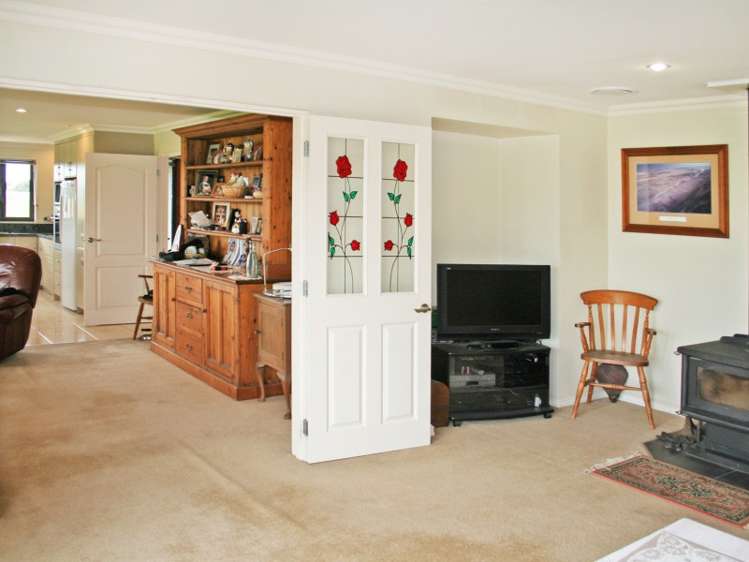 115 Mill Road South Seaward Bush_5