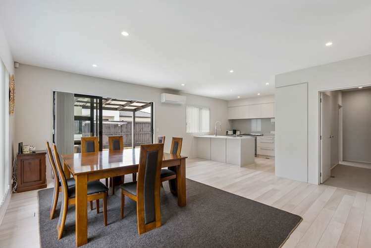 43 Andalusian Way Karaka_9