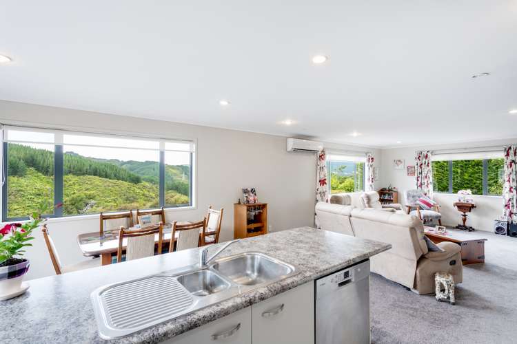 25 Mcewen Crescent Riverstone Terraces_8