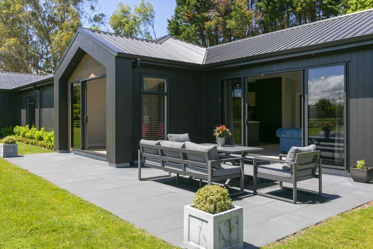 139 Mapara Road Acacia Bay_8