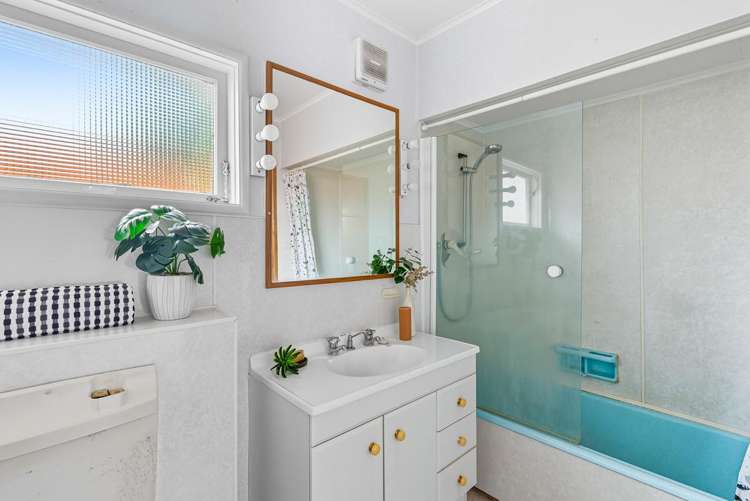 141 Matatua Road Raumati Beach_22