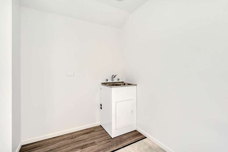 104 Moulson Street Strathern_21