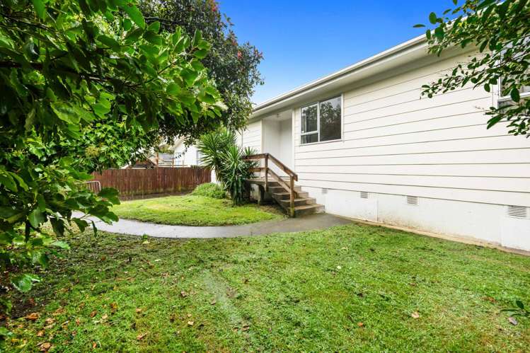 6 Smedley Street Manurewa_11