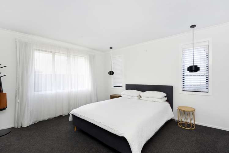 76 Malone Crescent Richmond_14