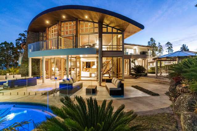 West Auckland’s record-breaking mansion sells at ‘substantial discount’