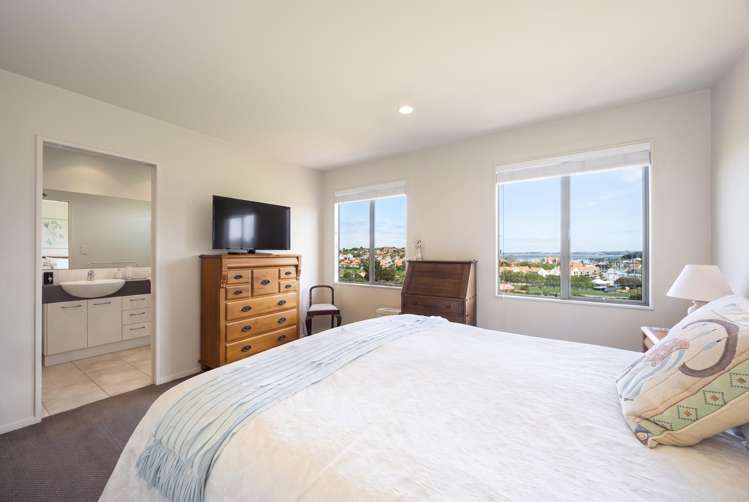 268 Alec Craig Way Gulf Harbour_17