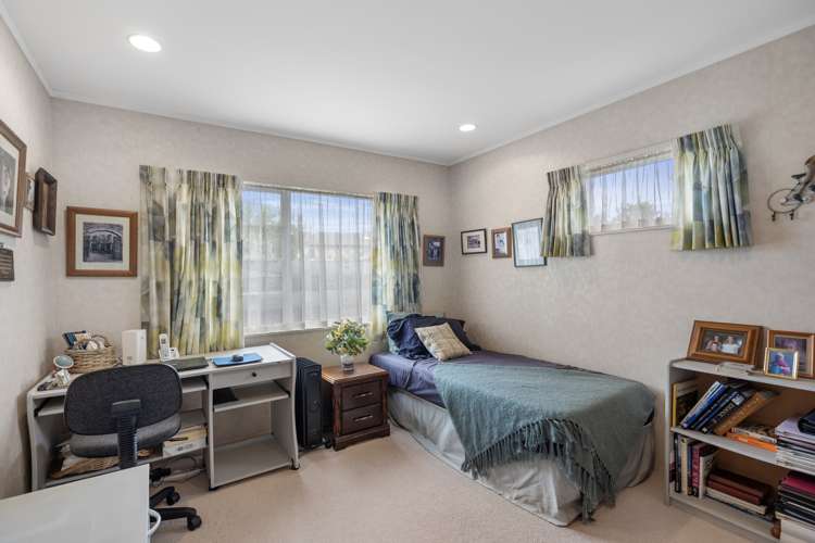 8b Longwood Lane Otumoetai_11