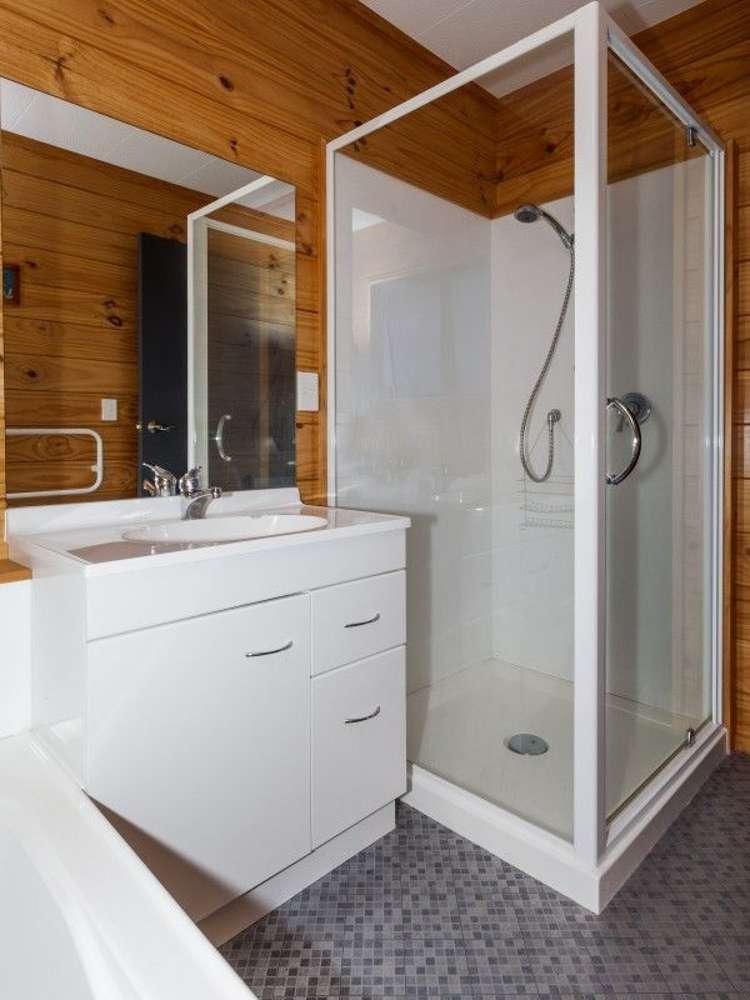 10 Hawk Hill Crescent Cooks Beach_6