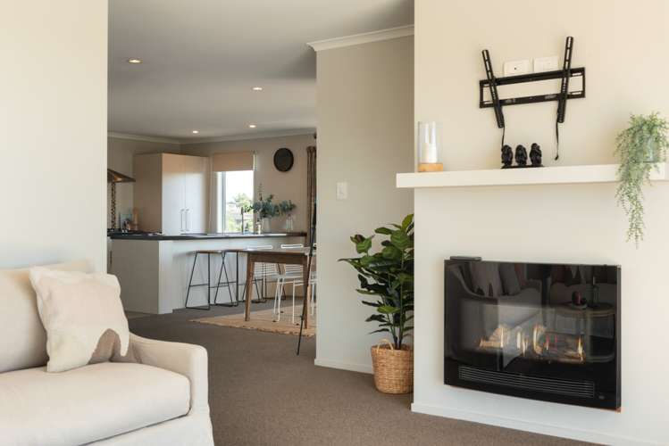 5 Carex Close Pyes Pa_6