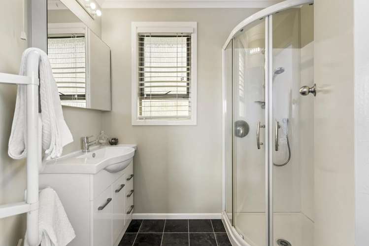 13 Carole Crescent Pakuranga_11