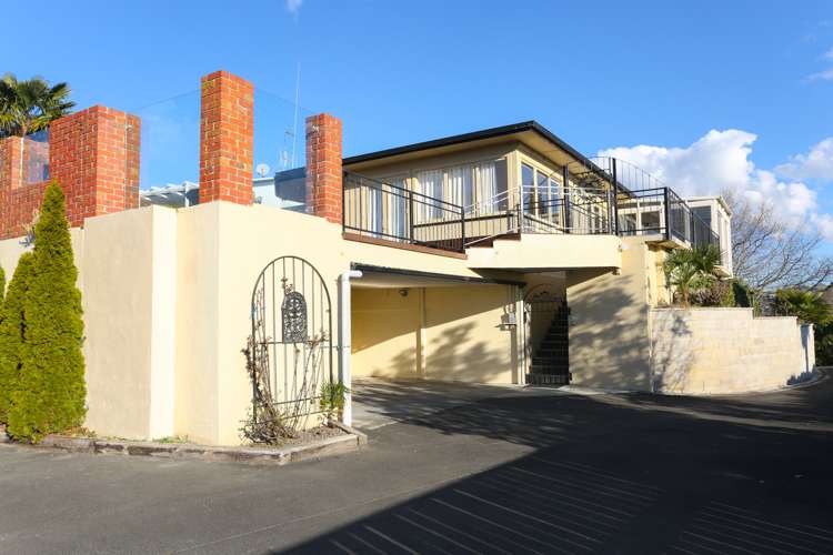 11b Awarua Crescent_0
