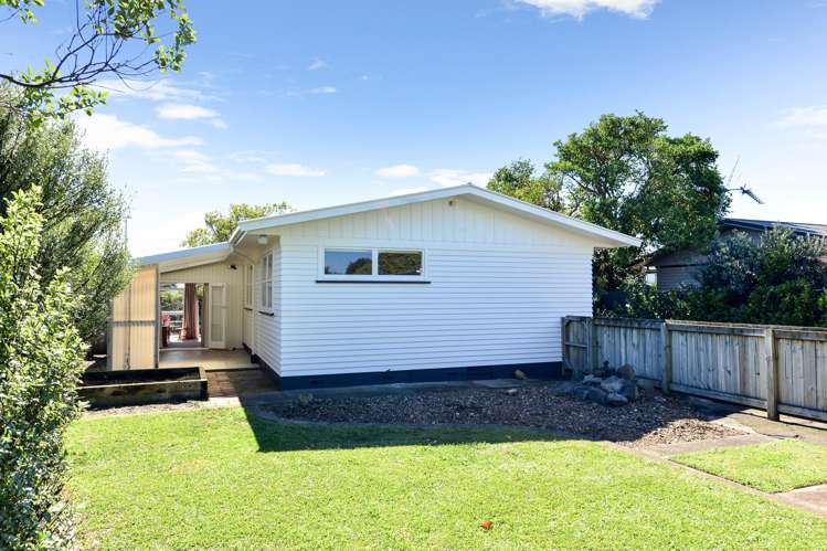 17 Sherwood Drive Pukete_19