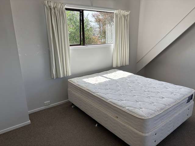 19 Raelene Place Massey_2