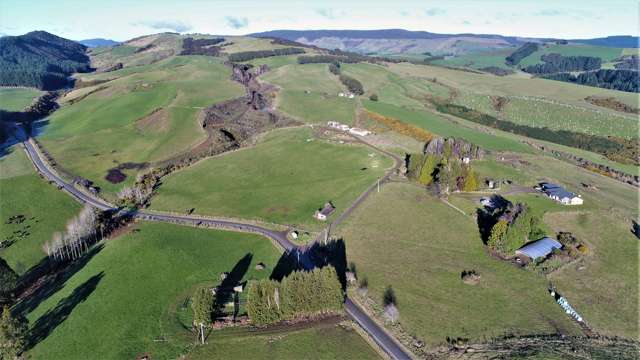 1572 Waimahaka Fortification Road Catlins Surrounds_1