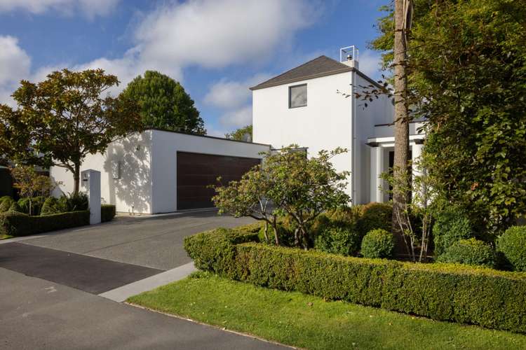 2 Garden Road Merivale_20
