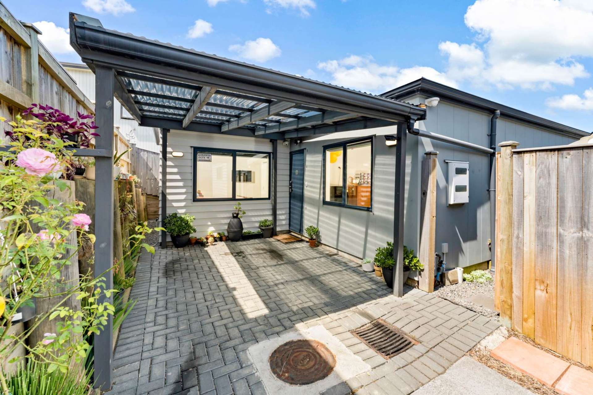 10b Kaimai Avenue Massey_0