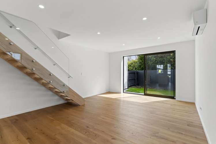 7/82 East Coast Road Milford_10