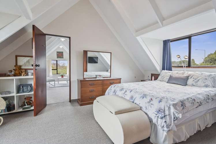 68 Lake Terrace Road Burwood_12