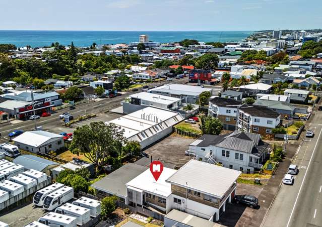 2/194 Powderham Street New Plymouth Central_2