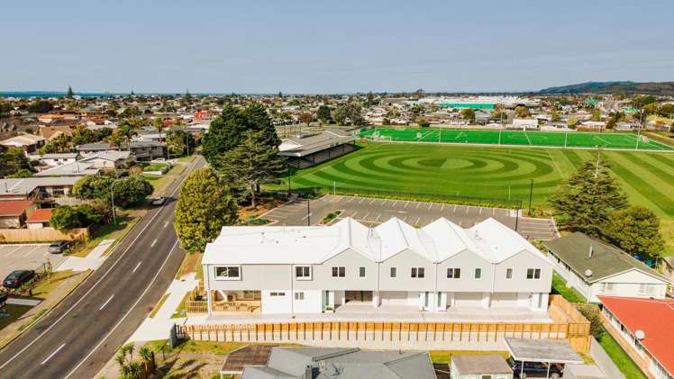 1 & 2/118 Links Avenue Mount Maunganui_6