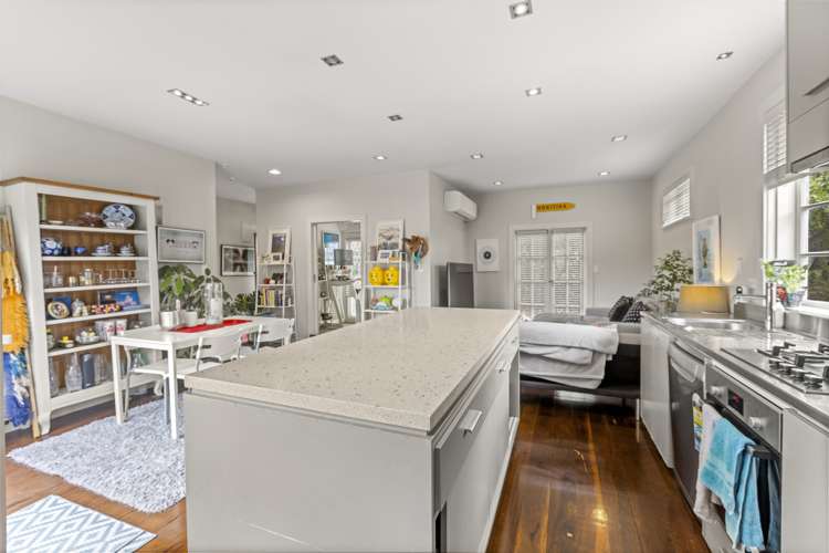 1/10 Wolsley Avenue Milford_6