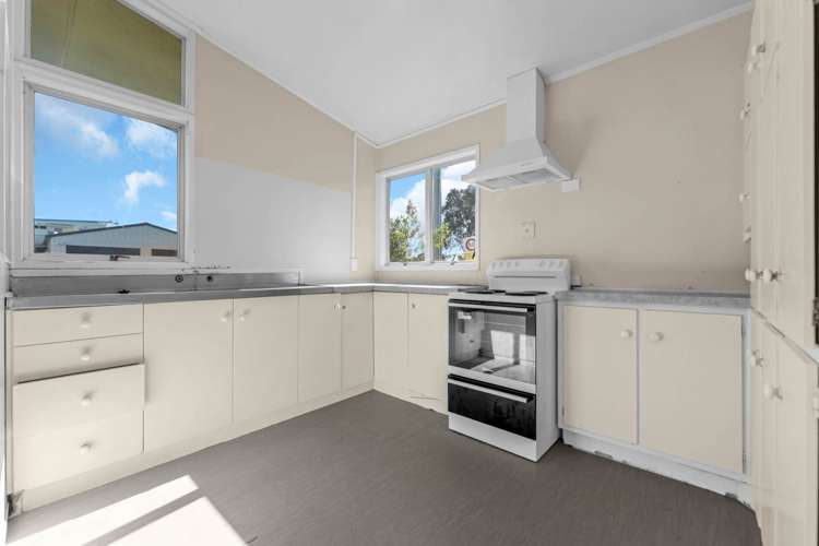 118 Bolton Street Blockhouse Bay_11