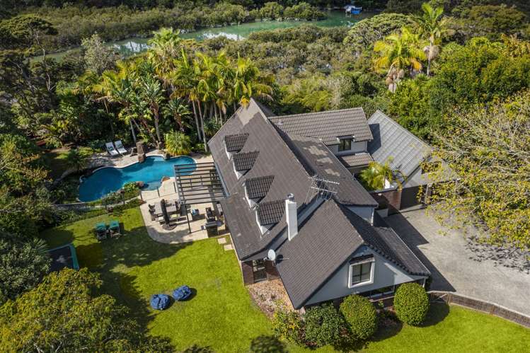 25 Kingfisher Grove Greenhithe_20