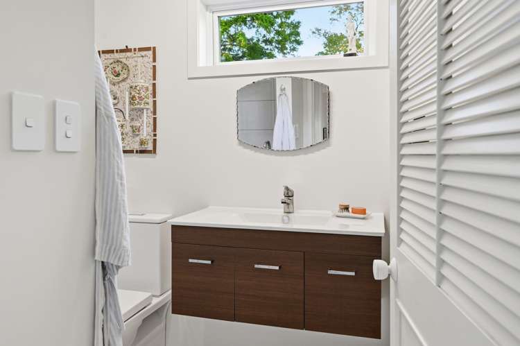 17 Sophia Street Glenholme_13