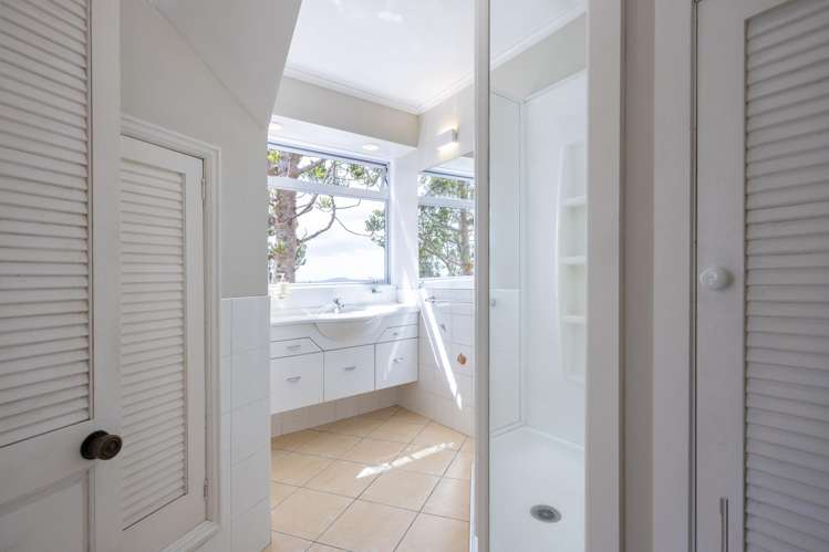 42 Rangiwai Road Titirangi_13