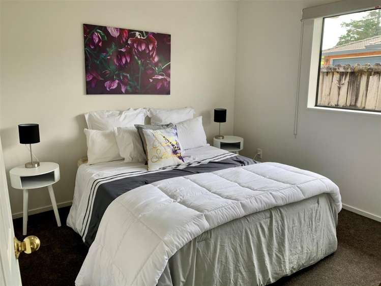 12 Amarillo Place Alfriston Heights_8