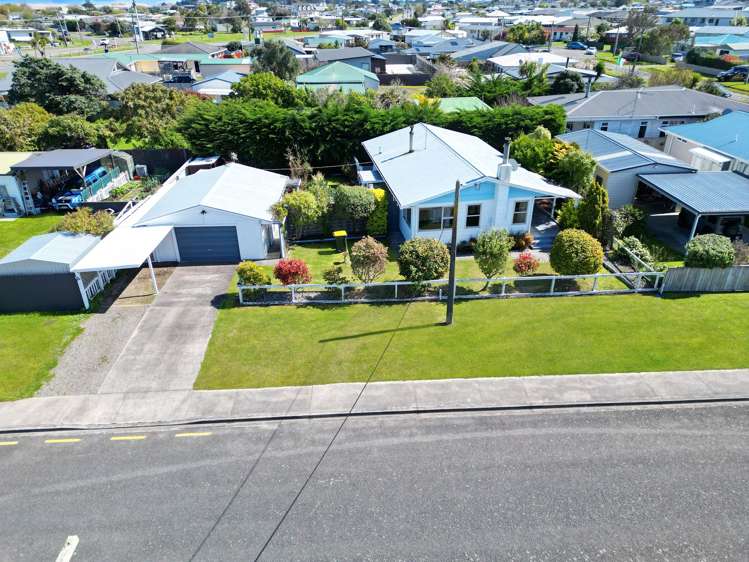 4 Queen Street Foxton Beach_0