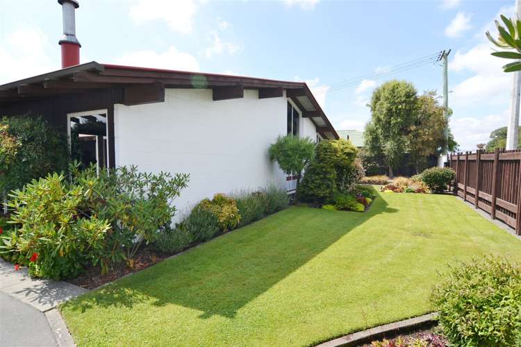 76 Racecourse Road Sockburn_18