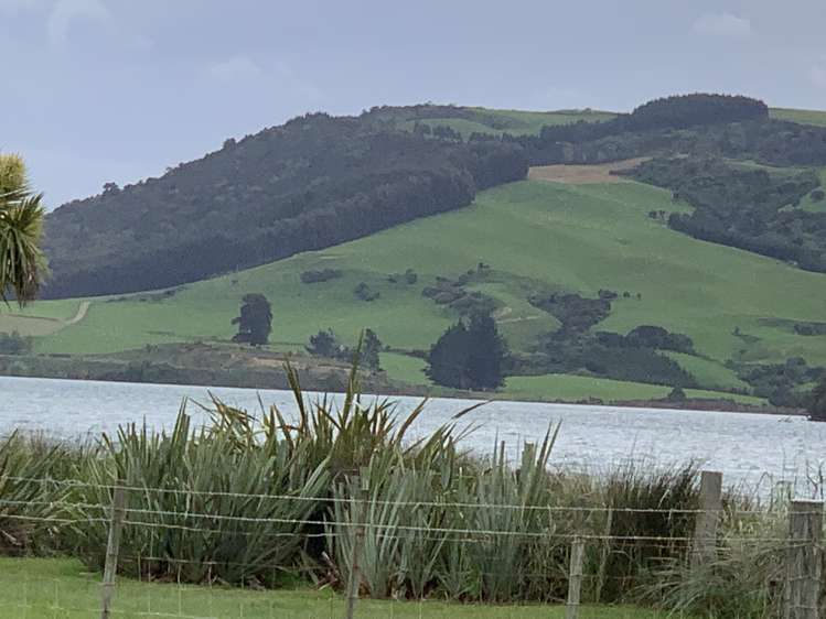 Lakeside Road_0