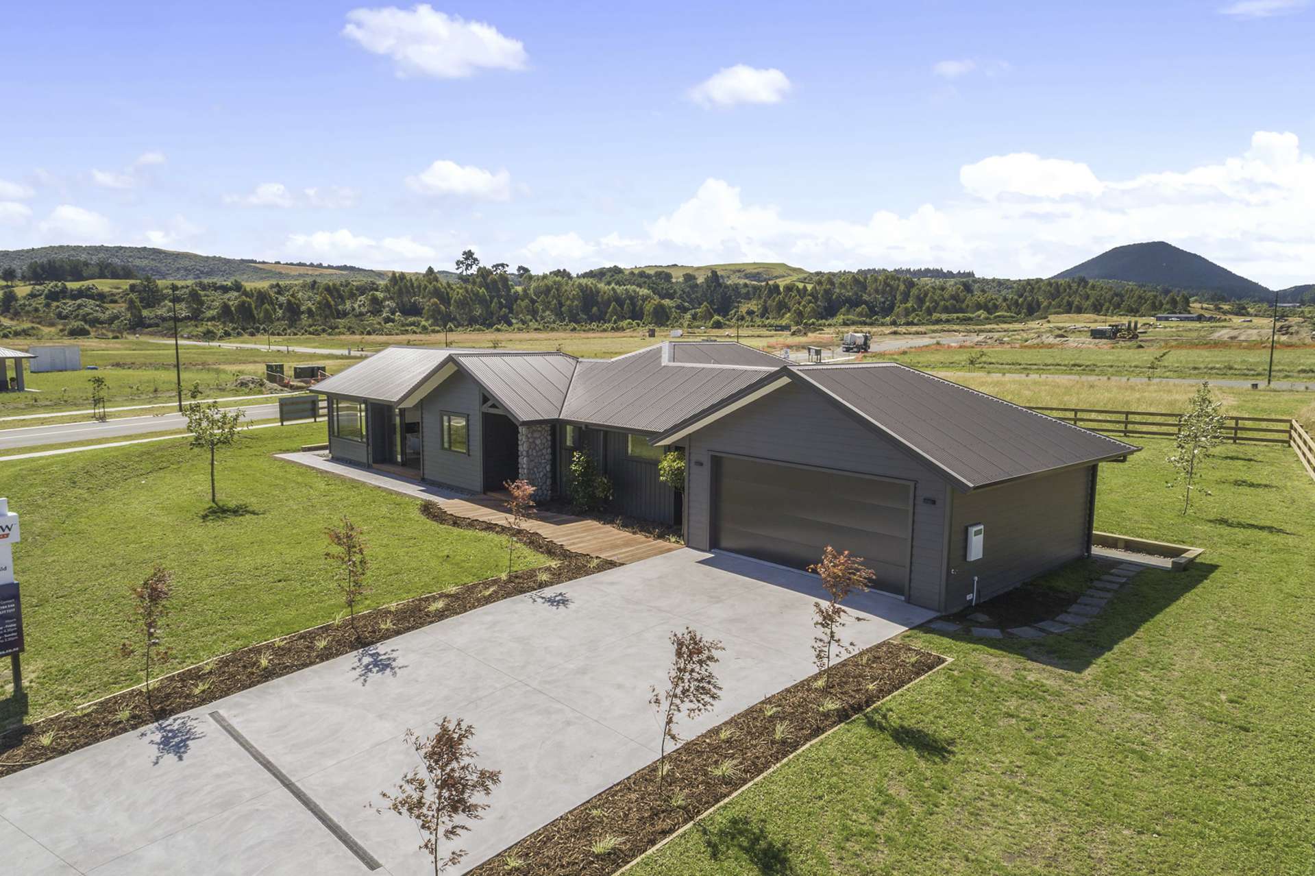 1 Karaka Place Kinloch_0