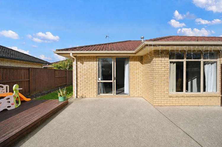 221 Old Farm Road Hamilton East_14