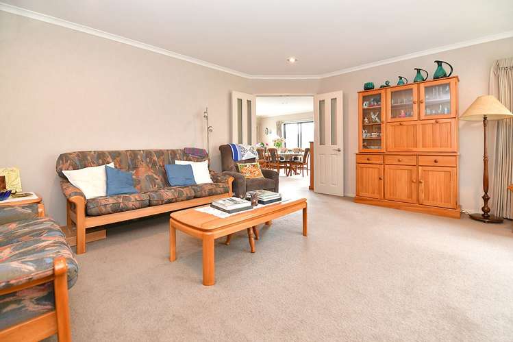 12 Bloomfield Rise Stanmore Bay_5