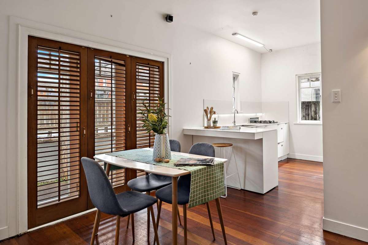 2/542 Parnell Road_1